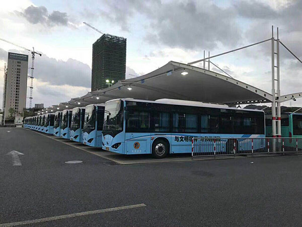 張拉膜膜結(jié)構(gòu)車(chē)棚