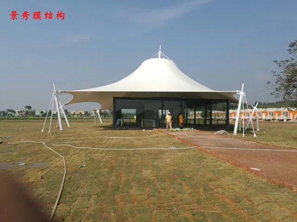 膜結(jié)構(gòu)遮陽棚