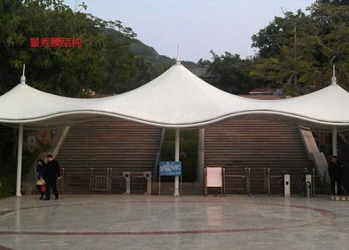 膜結(jié)構(gòu)雨棚