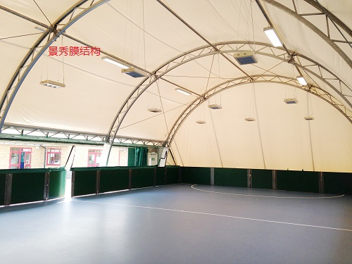 室內(nèi)羽毛球場館膜結(jié)構