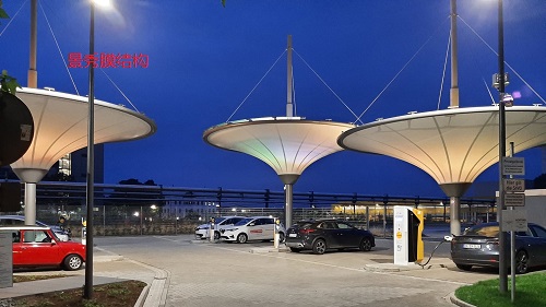 車輛防雨棚使用材料以及規(guī)格跨度